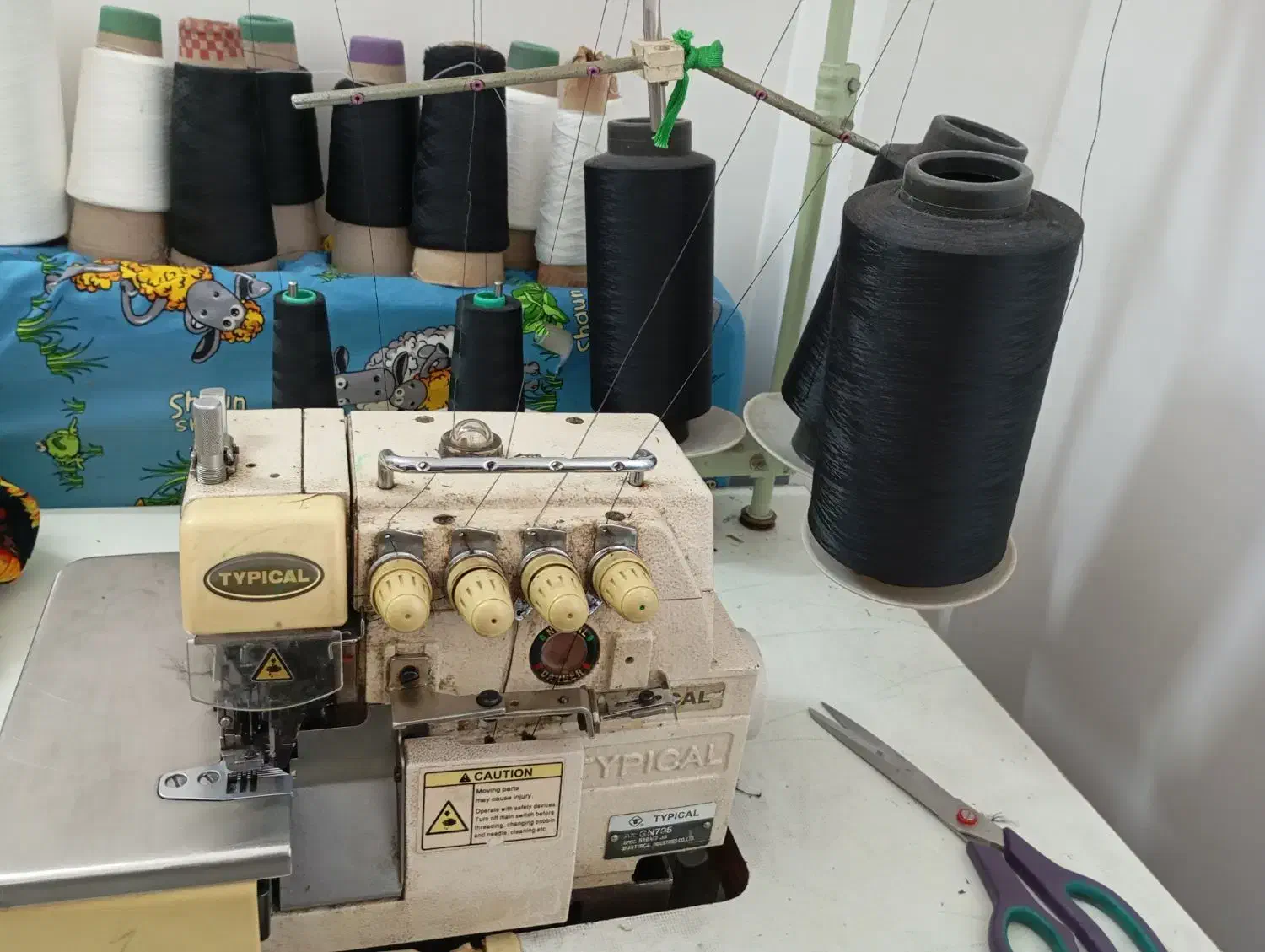 چرخ ۵نخ و ۳نخ|چرخ خیاطی و ریسندگی|علی‌آباد کتول, |دیوار