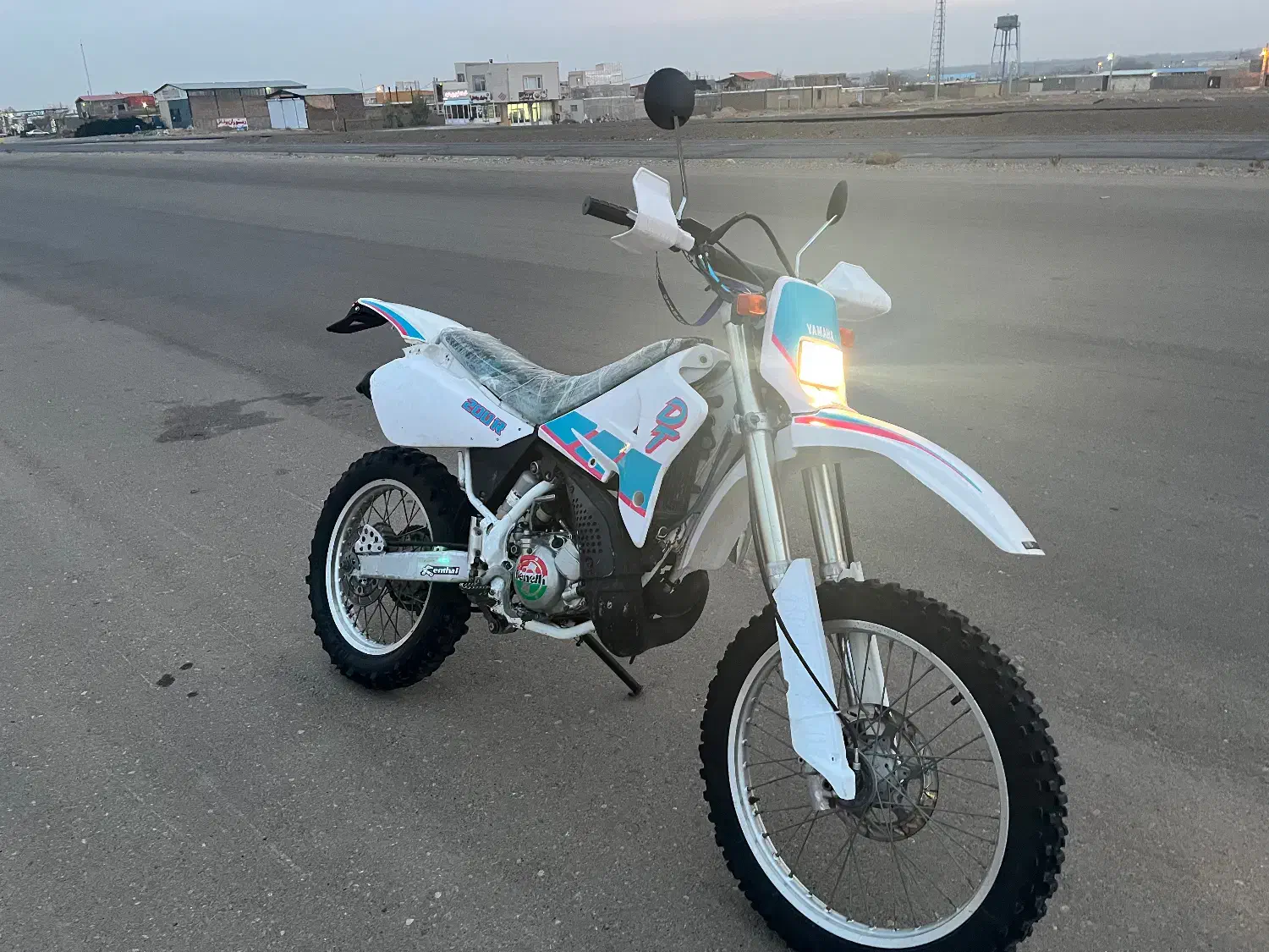 WR200زین دوشاخ crm dt|موتورسیکلت|آفتاب, |دیوار