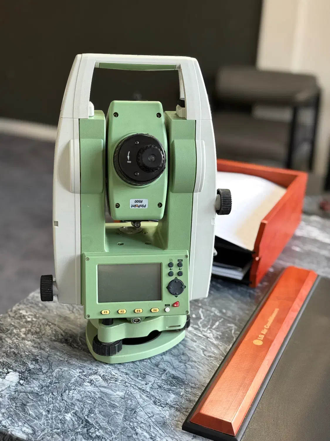 توتال استیشن دوربین نقشه برداری لایکاts02|ماشینآلات صنعتی|تهران, توحید|دیوار