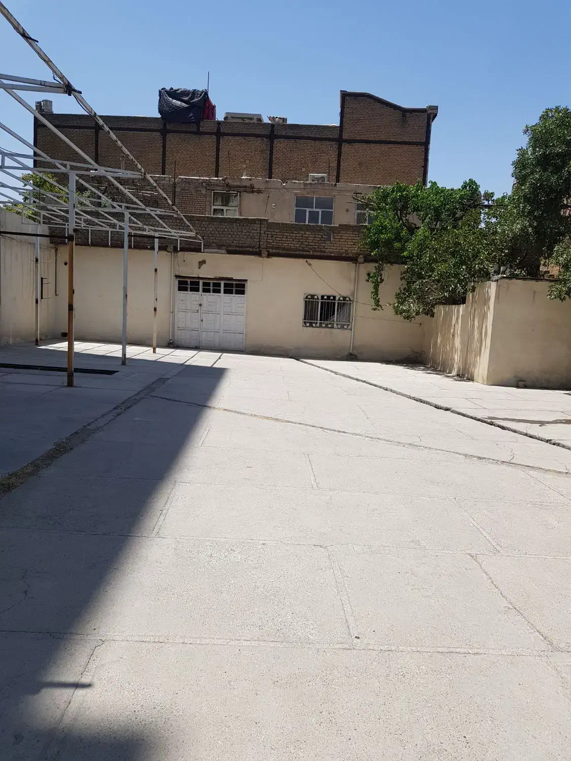 اجاره گاراژ انتهای گلریزان|اجارهٔ مغازه و غرفه|کرمانشاه, |دیوار