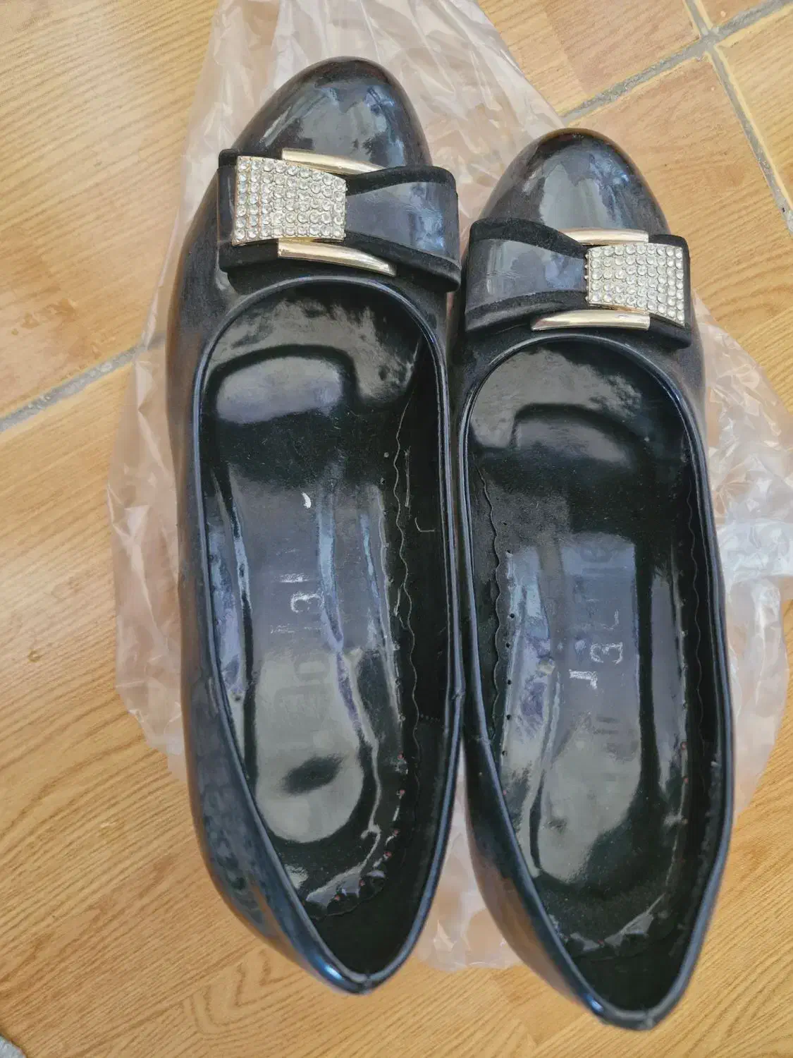 کفش ولباس دخترانه|لباس|هشتگرد, فاز ۷ مهستان|دیوار