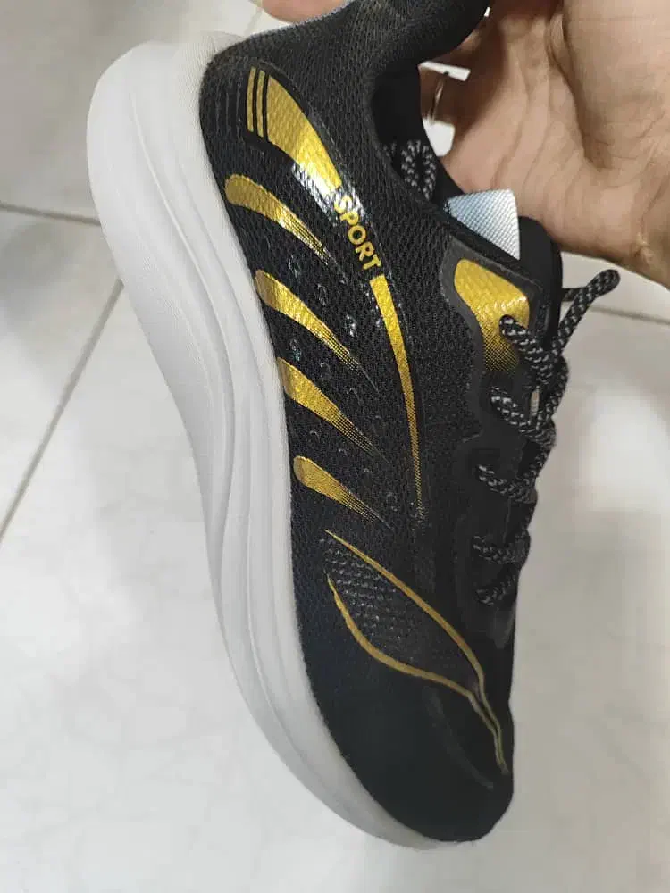 کتونی خارجی سفارش چین اورجینال|کیف، کفش، کمربند|بندر انزلی, پردیس|دیوار