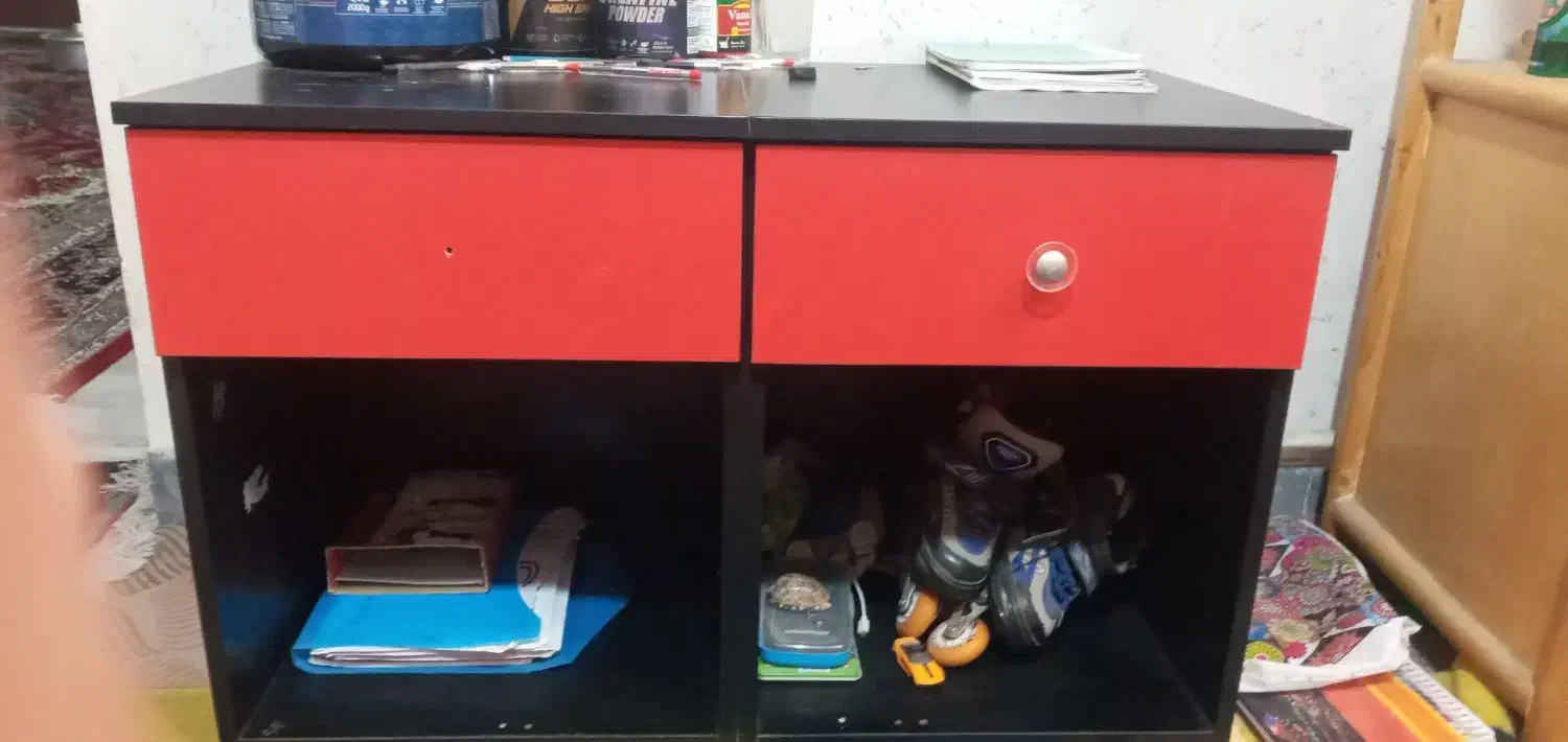 تخت خواب جوان و کمد|تخت و سرویس خواب|ساوه, |دیوار