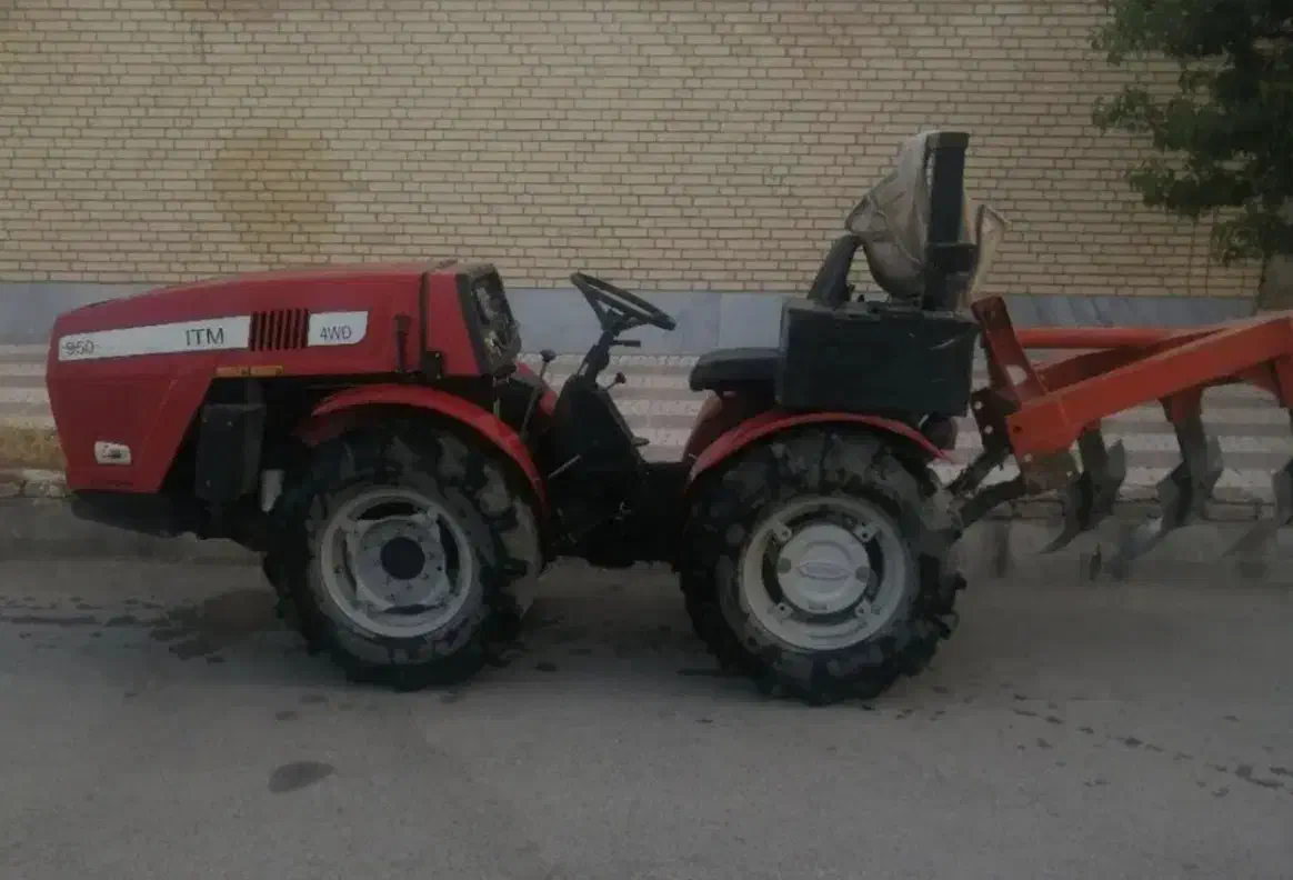 فروش  فوری تراکتور باغی 950 با ادوات|خودرو سنگین|بوانات, |دیوار