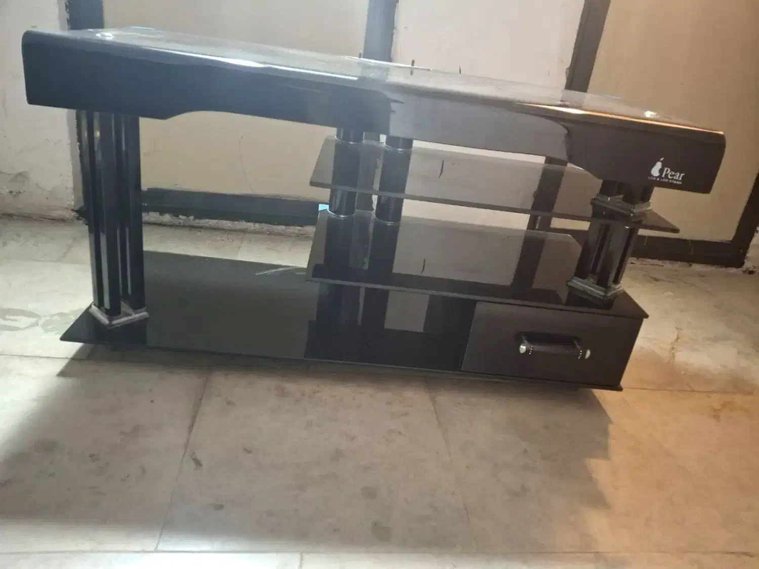 میز زیر تلویزیون|میز تلویزیون|بروجرد, |دیوار