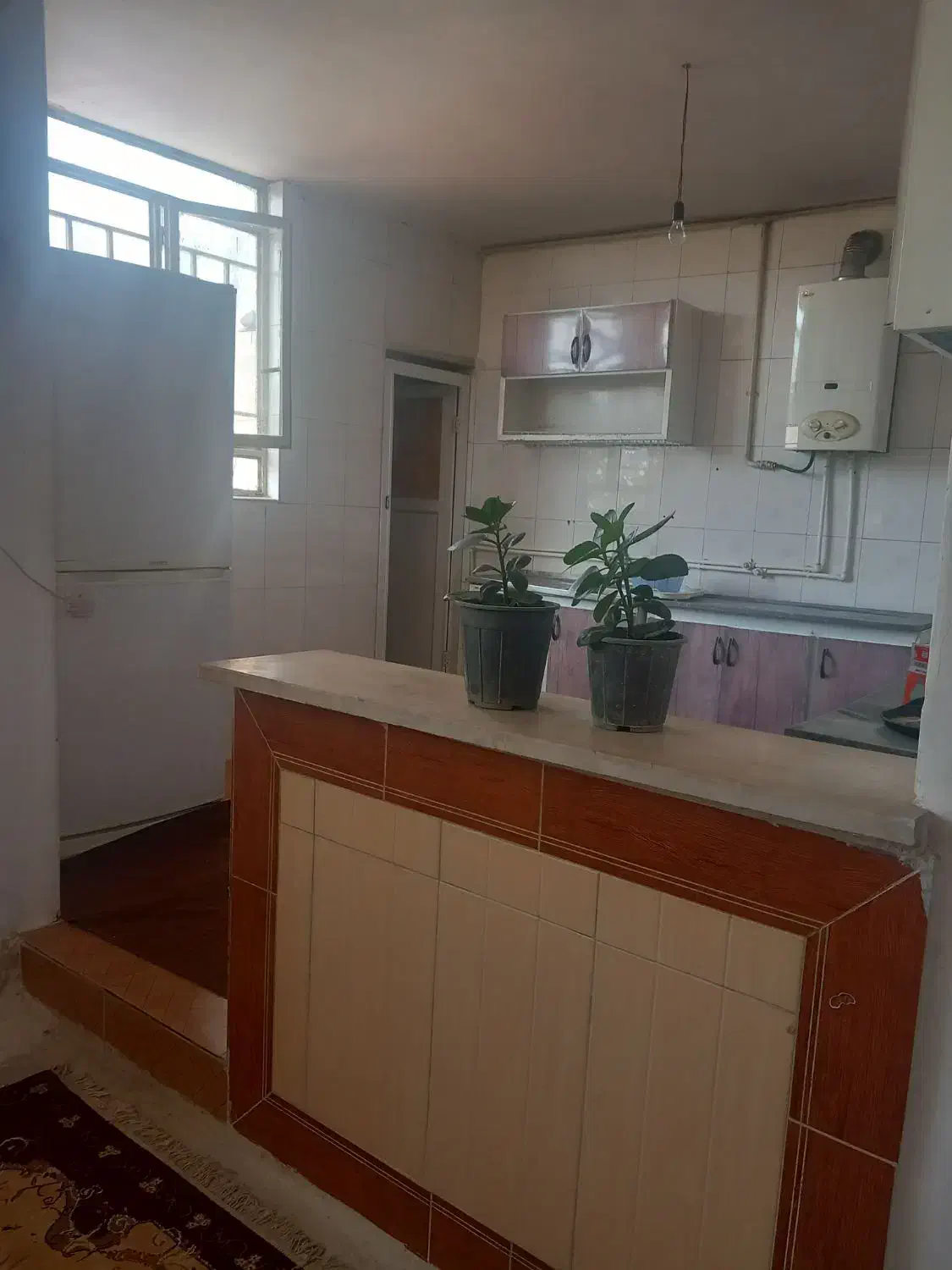 اجاره سوییت تمیز مرتب ۱۰۰متری مبله پارکینگ دار|اجارهٔ کوتاه‌مدت آپارتمان و سوئیت|خرم‌آباد, |دیوار