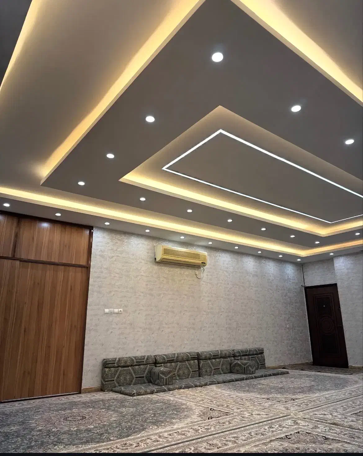 کارگر ساده یا نیمه ماهر|استخدام معماری، عمران و ساختمانی|اهواز, گلستان|دیوار