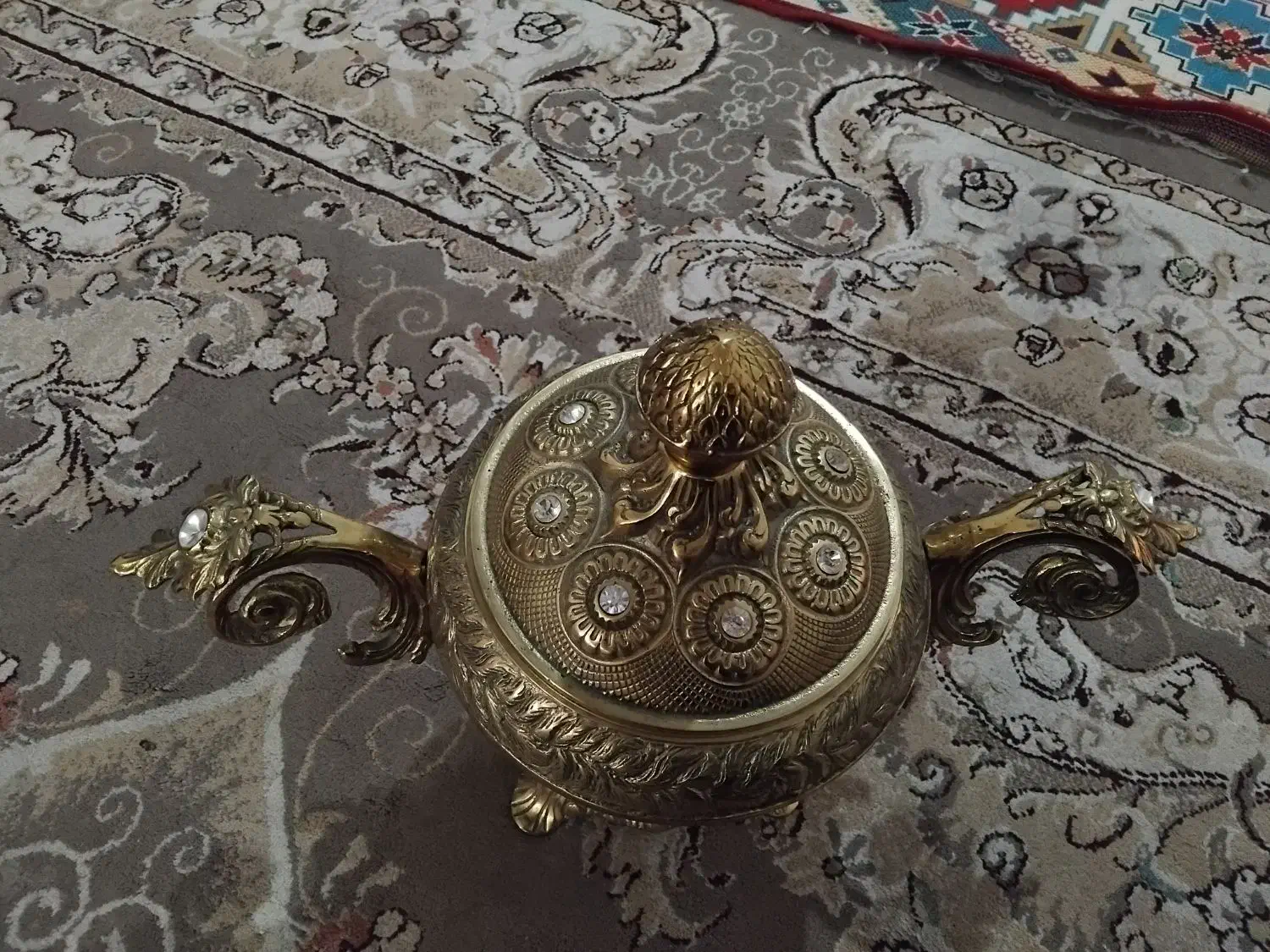 شکلات خوری|کلکسیون اشیاء عتیقه|بروجرد, |دیوار