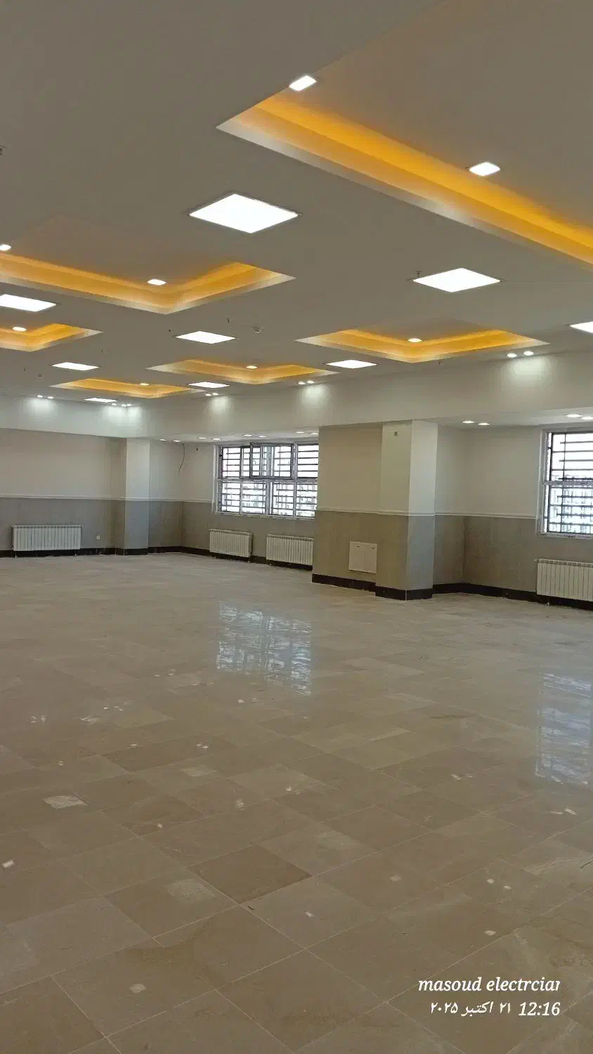 برق کشی ساختمان تضمینی و حرفه ای|خدمات پیشه و مهارت|قائن, |دیوار