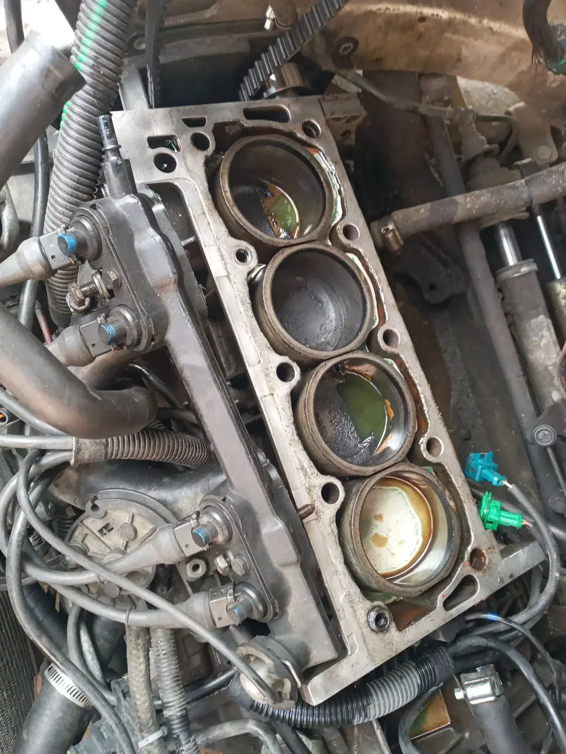 اشیای گمشده|اشیا|ساوه, |دیوار