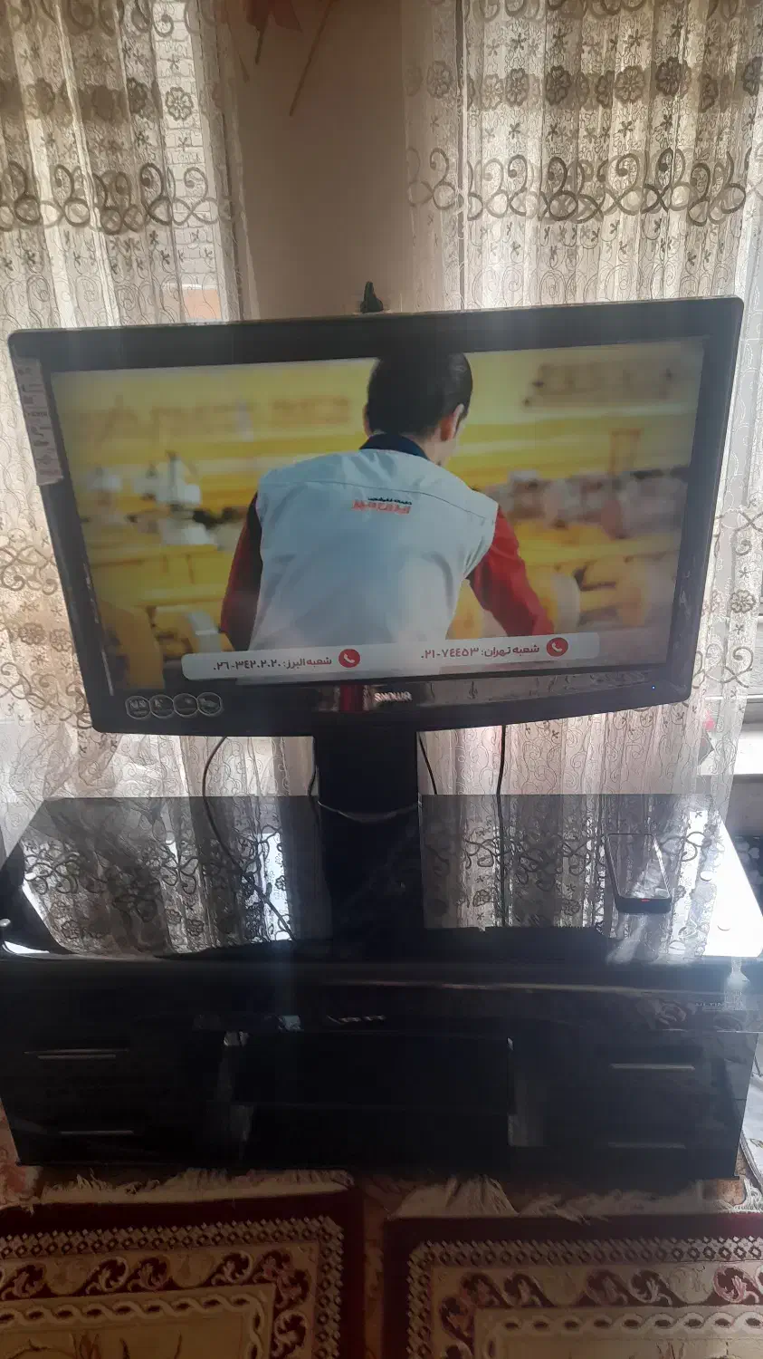 تلویزیون اسنوا کاملا سالم و آماده به کار|تلویزیون و پروژکتور|خمینی‌شهر, |دیوار