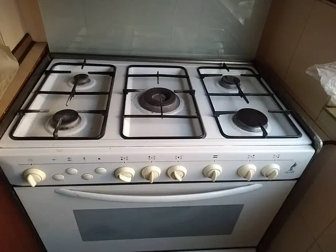 فرگاز 5 شعله  سالم|اجاق گاز و لوازم برقی پخت‌وپز|گرگان, |دیوار