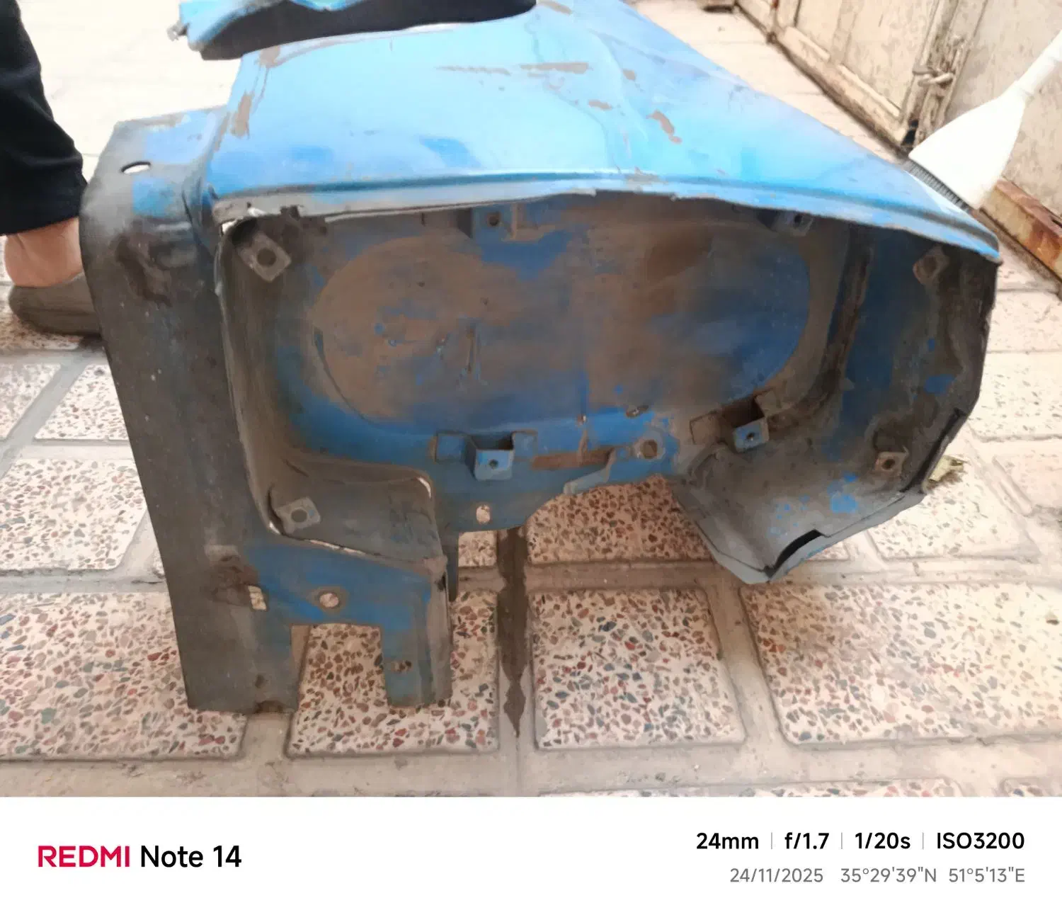 گلگیرنیسان لاستیک نیسان|قطعات یدکی و لوازم جانبی|رباطکریم, رباطکریم|دیوار