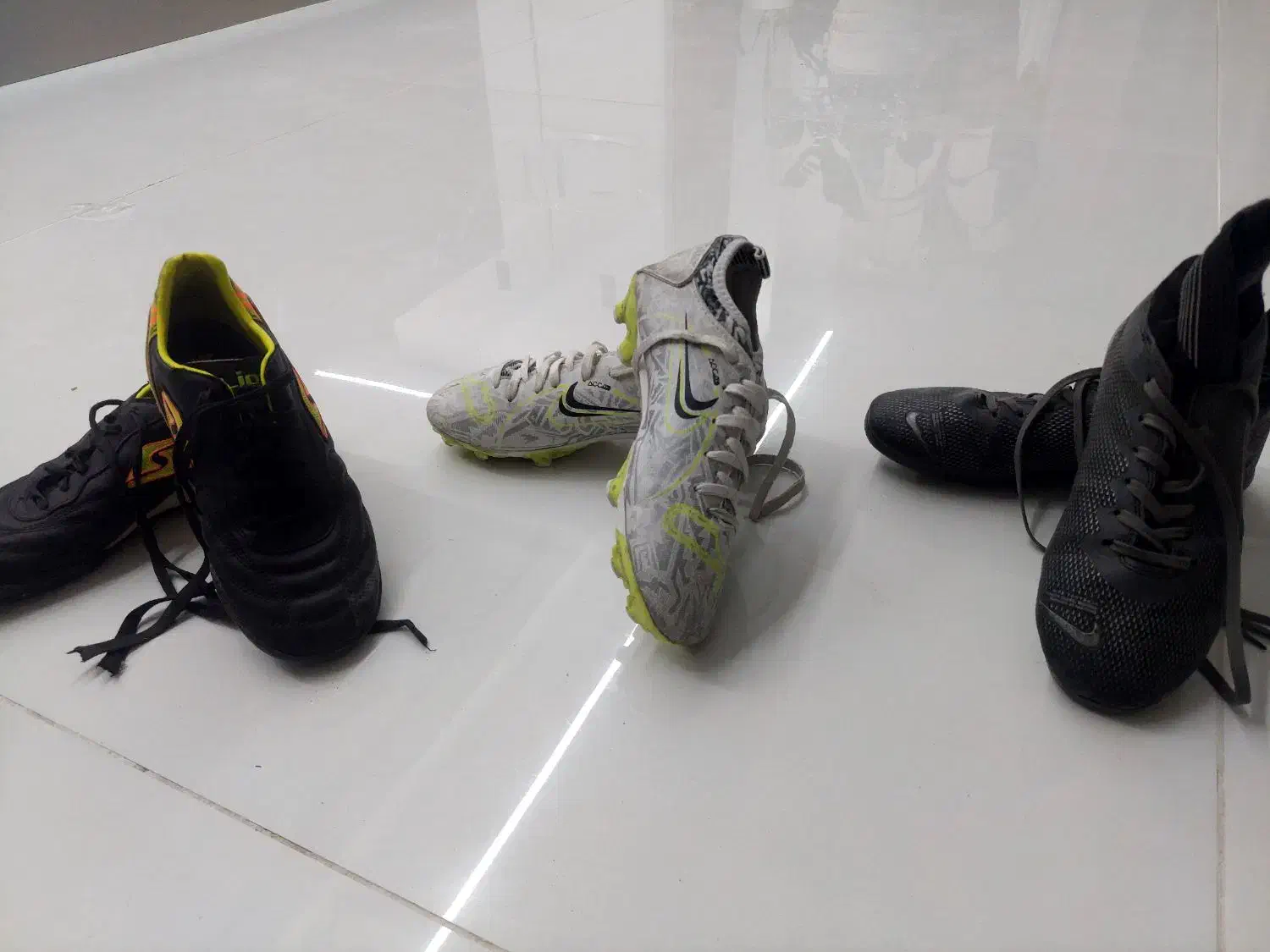 کفش های اورجینال چمن و سالن شماره ۳۷و۳۸|تجهیزات ورزشی|مرودشت, پشت سایپا‎|دیوار