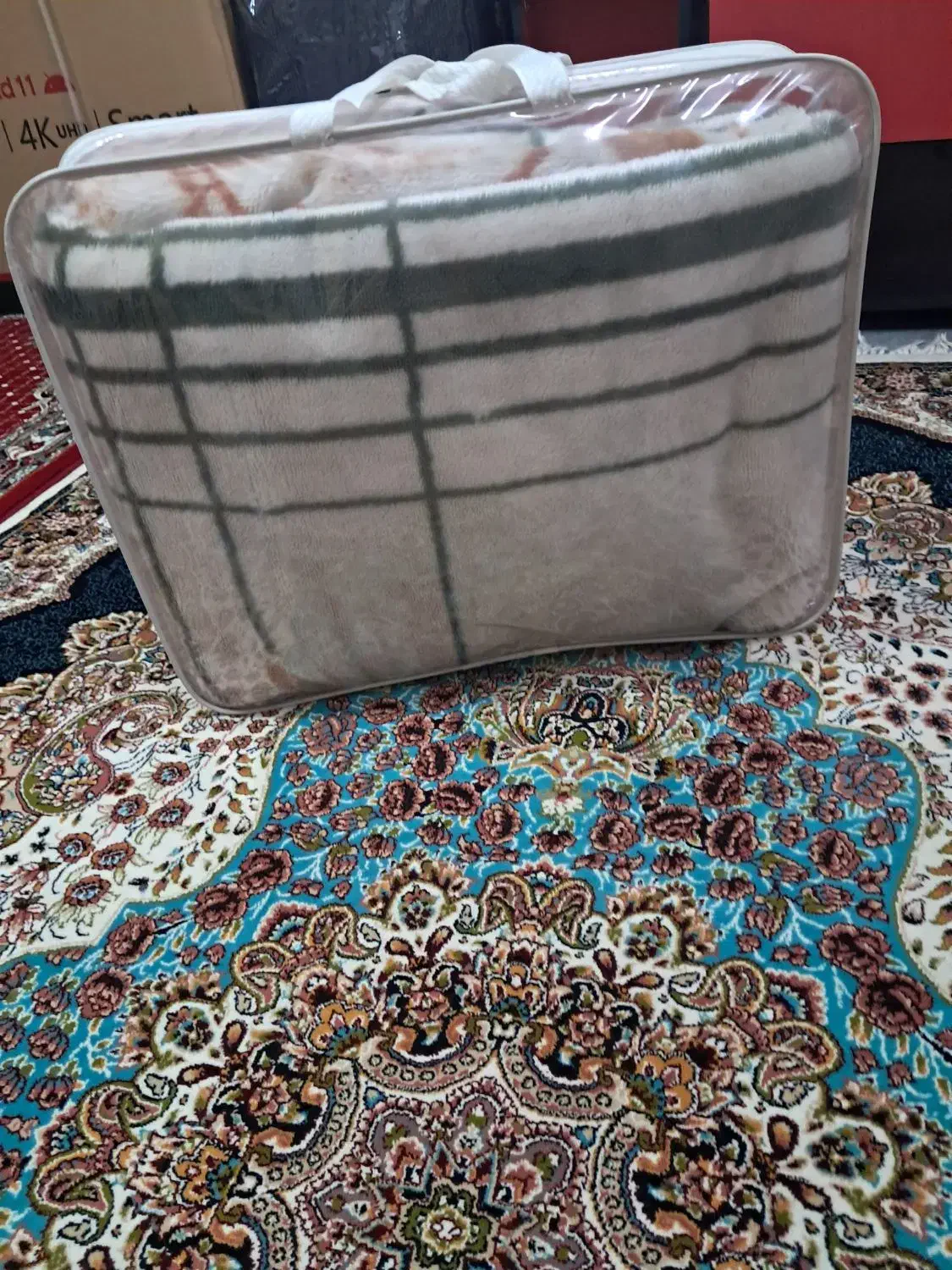 فروش پتو تک نفره در حد نو و فروش روتختی نو نو|رختخواب، بالش، پتو|شیراز, میانرود|دیوار