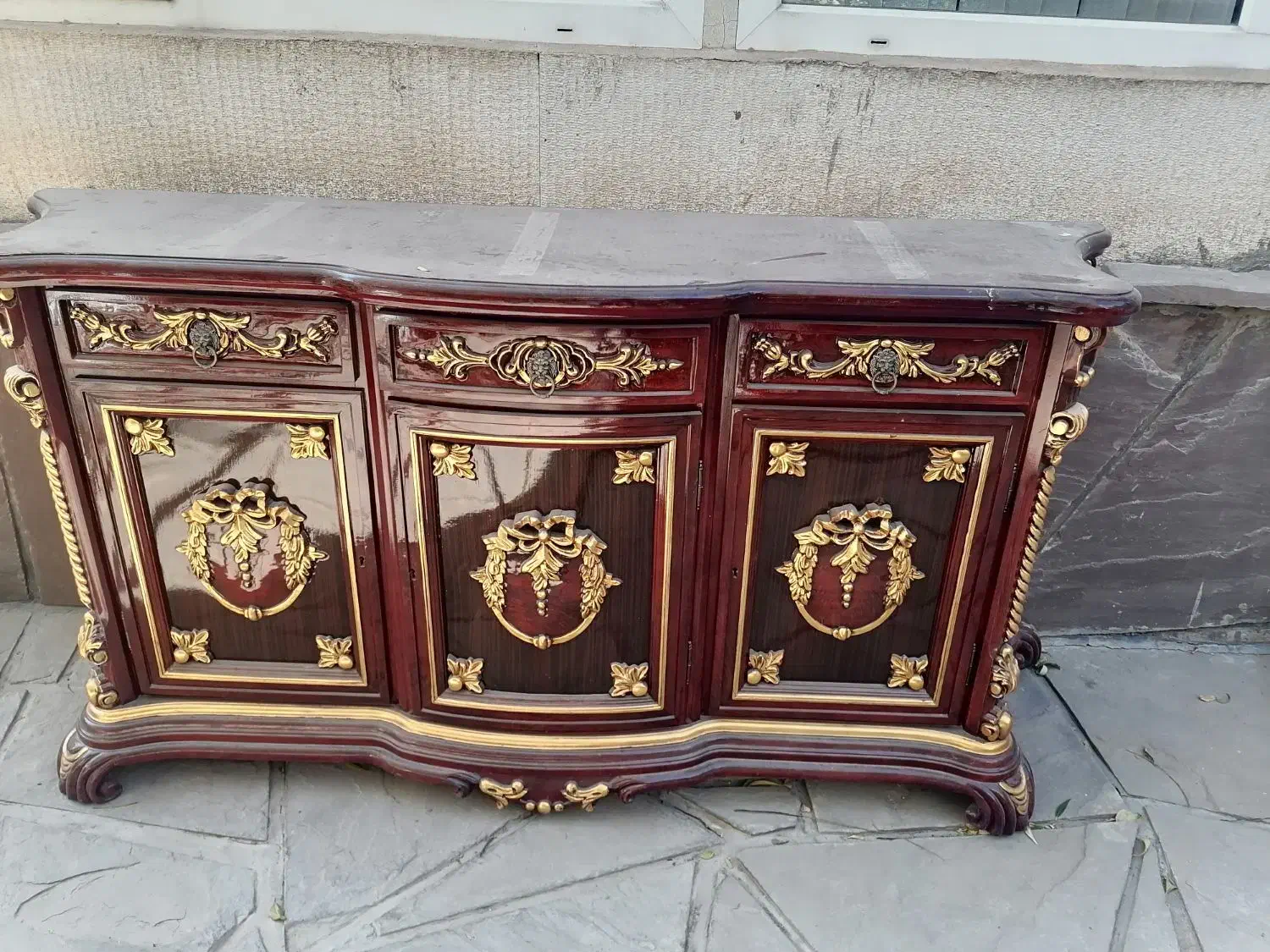 مبلمان استیل چشمگیر و نفیس|مبلمان خانگی و میز عسلی|کیلان, |دیوار