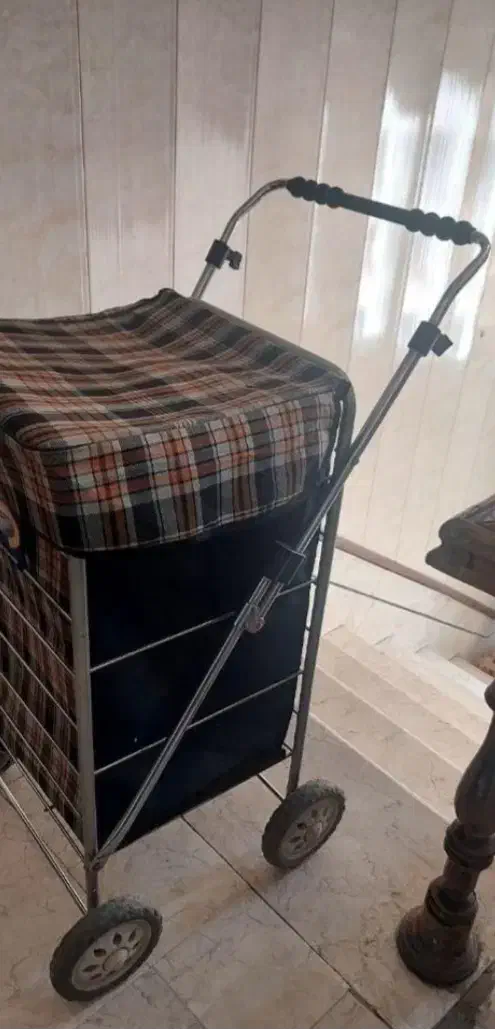 چرخ خرید انگلیسی|لوازم التحریر|تهران, قزل قلعه|دیوار