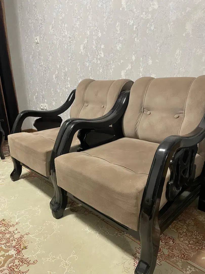 مبل ۸ نفره تمیز|مبلمان خانگی و میز عسلی|مبارکه, |دیوار