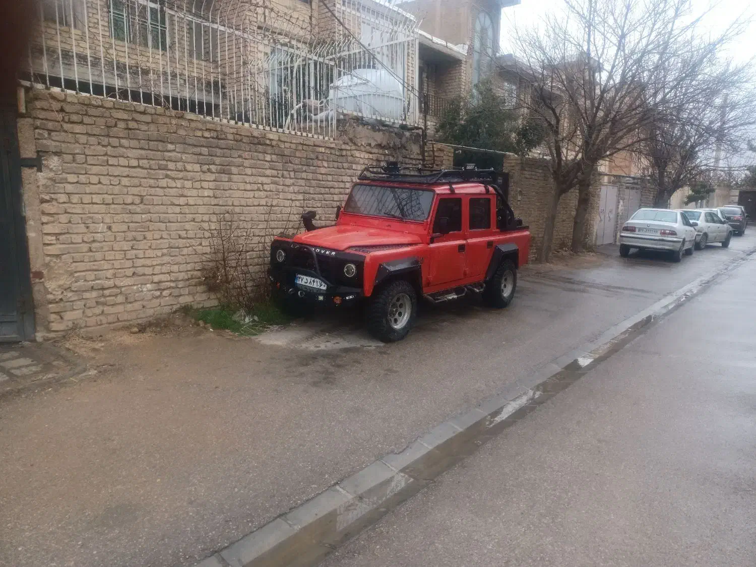 پاژن قرمز چهار درب شش سیلند مدل ۱۳۸۹|خودرو سواری و وانت|شیراز, دوکوهک|دیوار