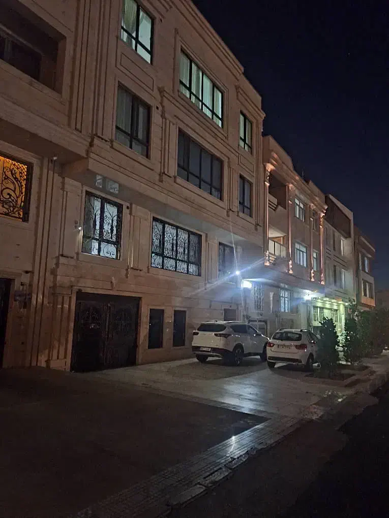 ۳۰۰ متری سه دانگی /قابل سکونت/ سروستان قائم|فروش خانه و ویلا|تهران, گلستان (شهرک راه آهن)|دیوار