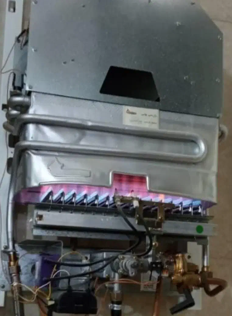 تعمیرات و نگهداری آبگرمکن های دیواری در منزل|خدمات پیشه و مهارت|سیرجان, |دیوار