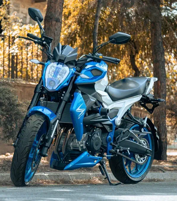 فوق العاده تمیز و در حد خشک موتور سیکلت بلنتاZ250|موتورسیکلت|آشتیان, |دیوار