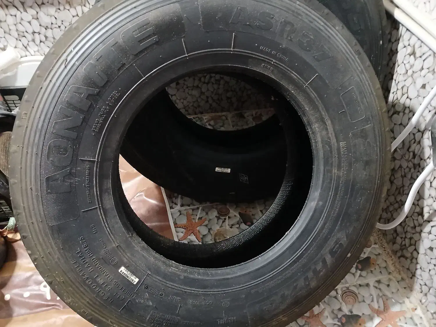 لاستیک ۲۳۵در ۱۷.۵|قطعات یدکی و لوازم جانبی|نصر آباد, |دیوار