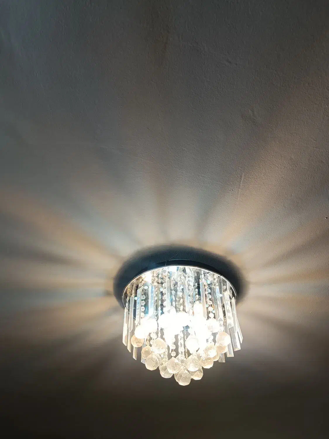 لوستر کریستالی سالم قیمت یک میلیون پانصدهزار|لوستر و چراغ آویز|مشهد, موسوی قوچانی|دیوار