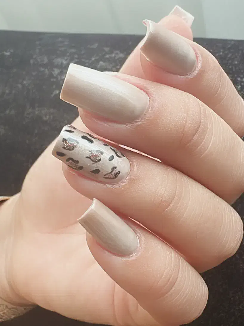 کاشت ناخن با of ویژه برای مراجعه اول|خدمات آرایشگری و زیبایی|جیرفت, |دیوار