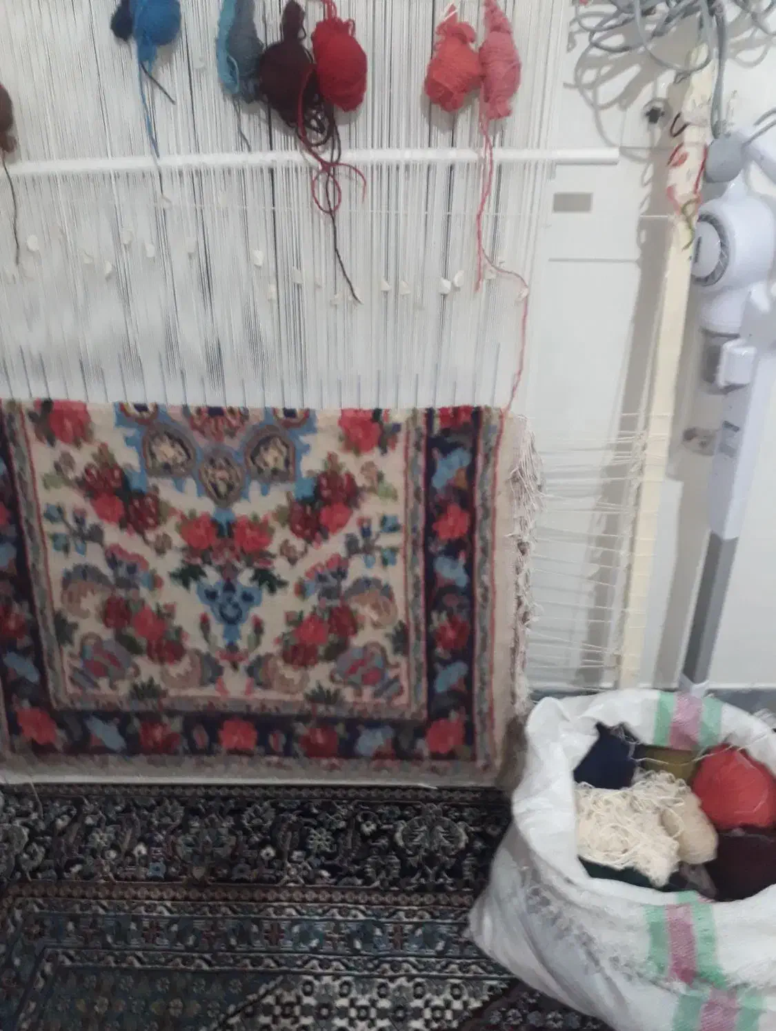 قالیچه دست بافت|لوازم خیاطی و بافتنی|خرم‌آباد, |دیوار