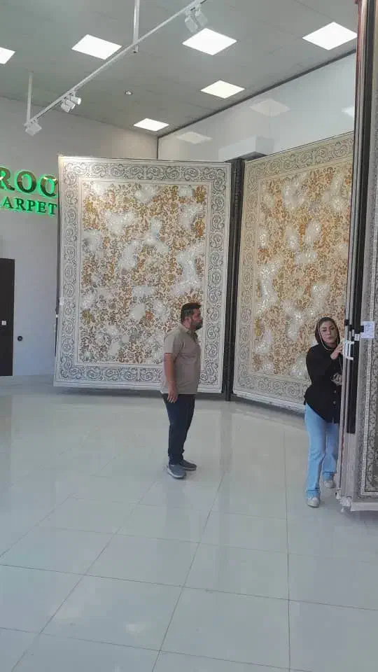 فرش کلاستیک.۱۲۰۰|فرش|شیراز, قلات|دیوار