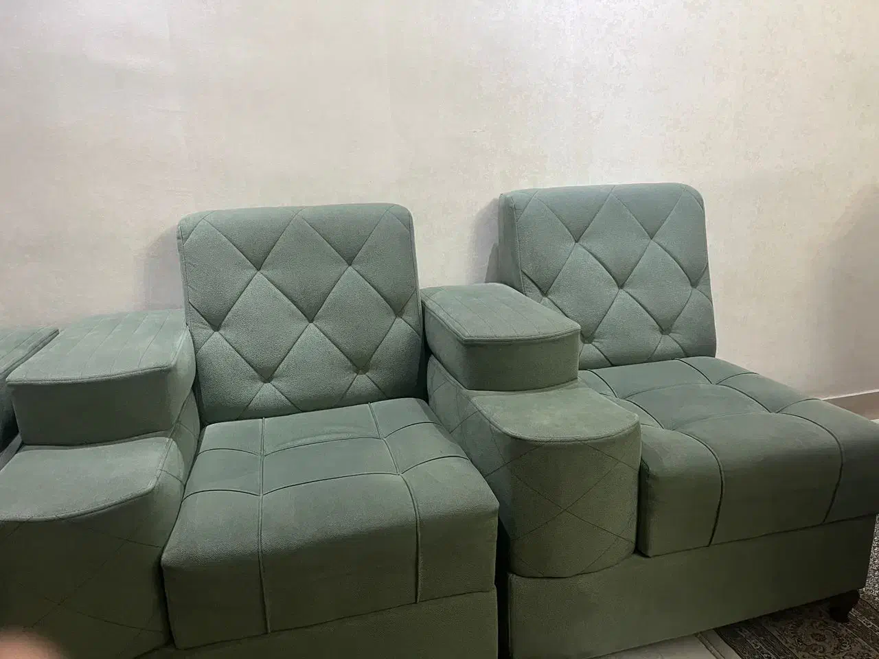 مبل ال زیبا وخوشگل ومرتب|مبلمان خانگی و میز عسلی|سلماس, |دیوار