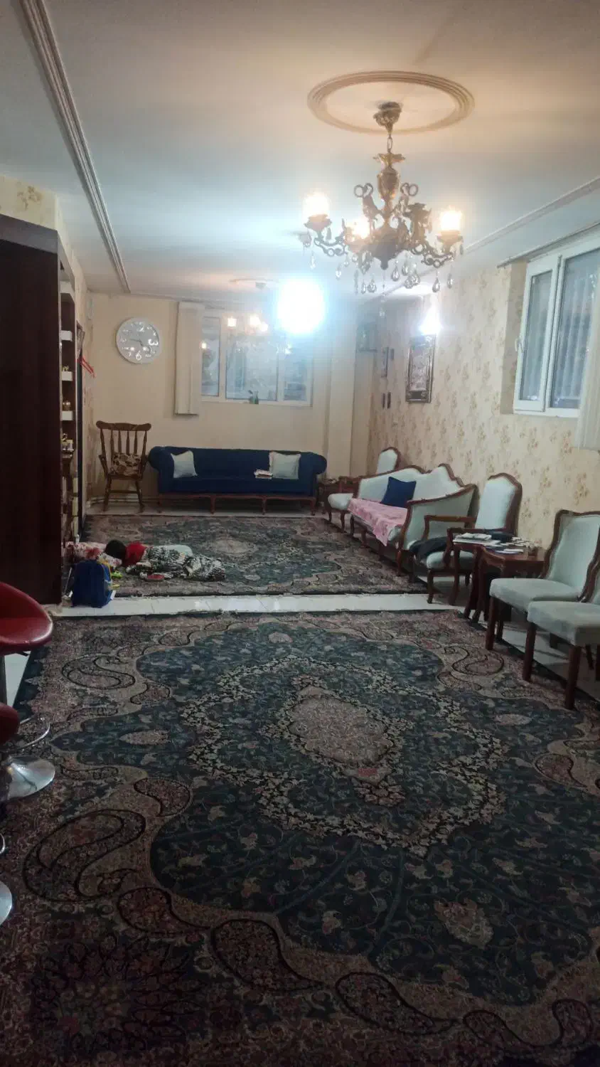 فروش اپارتمان۱۰۰متری۲خواب+۴۰مترتراس خیابان نواب|فروش آپارتمان|بیرجند, |دیوار