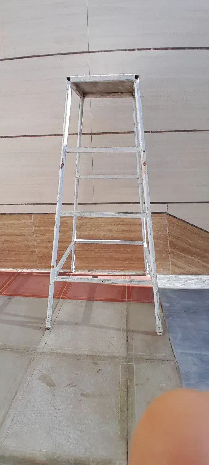 چهار پایه|ابزارآلات|سبزوار, میدان بار|دیوار