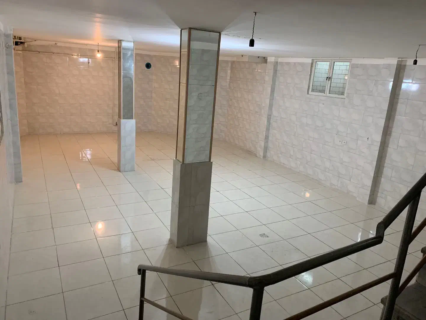 ۷۰ متر سالن بهداشتی زیرزمین، ورودی از خ کوچه باغ|اجارهٔ دفتر کار، اتاق اداری، مطب|تبریز, |دیوار