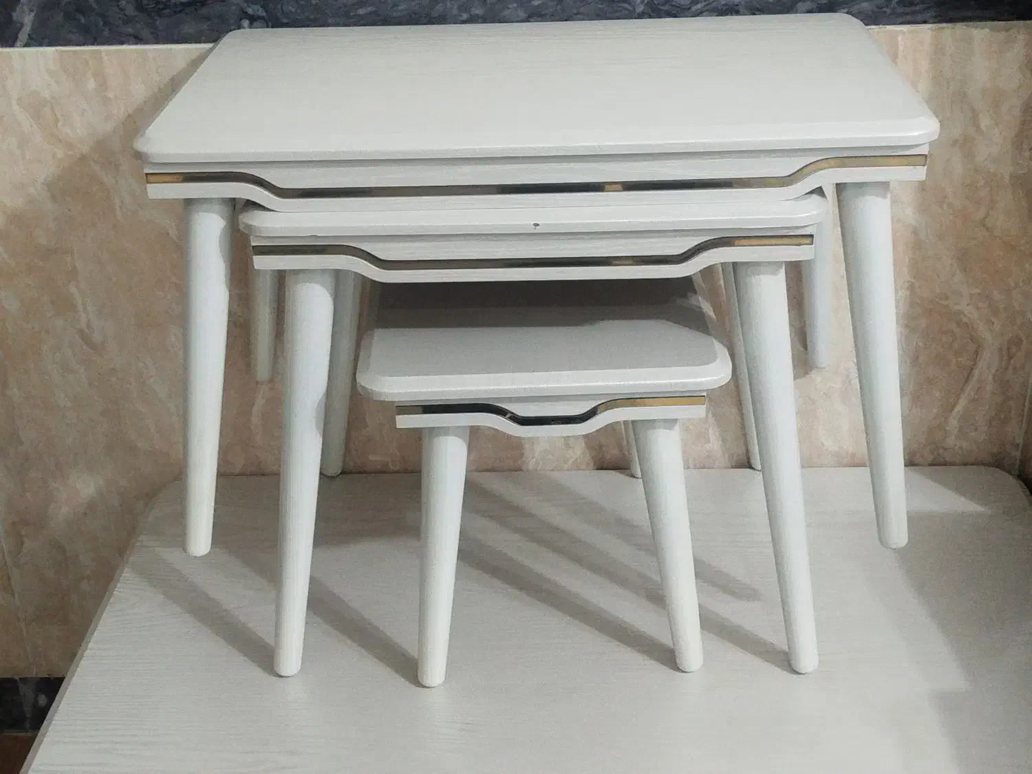 مبل و جلو مبلی و ساعت ایستاده|مبلمان خانگی و میز عسلی|سقز, |دیوار