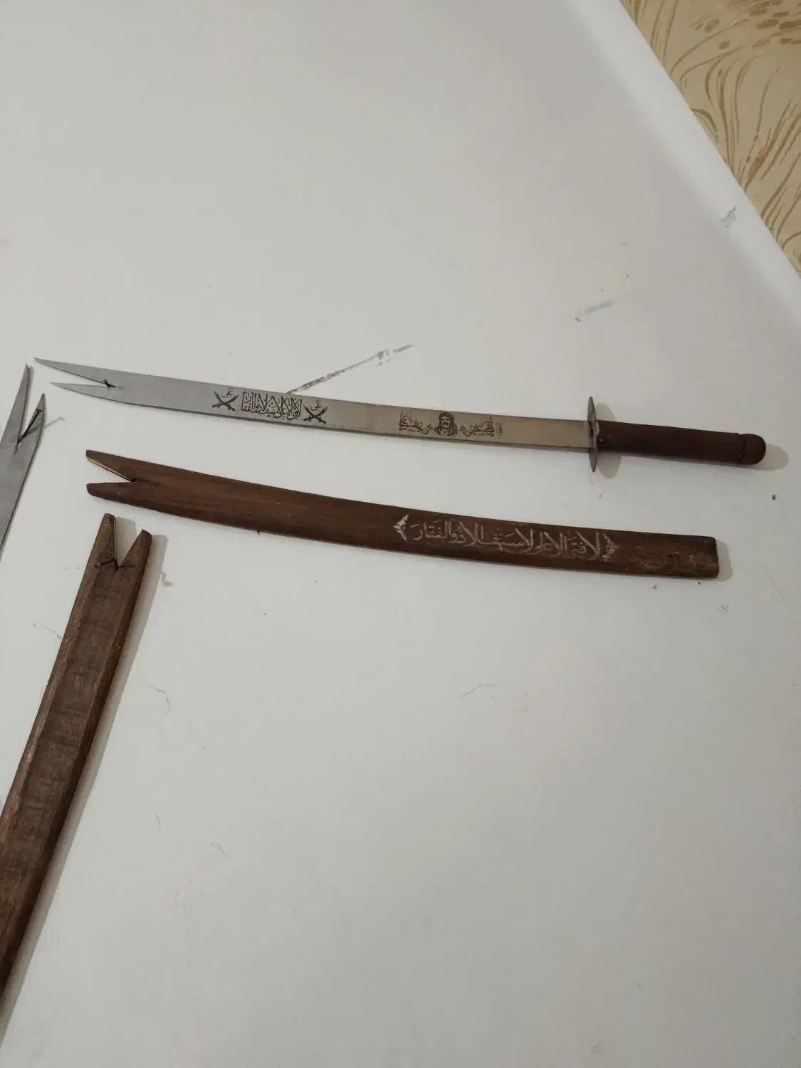 دو عدد دکوری دیوارکوب ذلفقار حکاکی شده قدیمی|صنایع دستی و سایر لوازم تزئینی|زاهدان, |دیوار