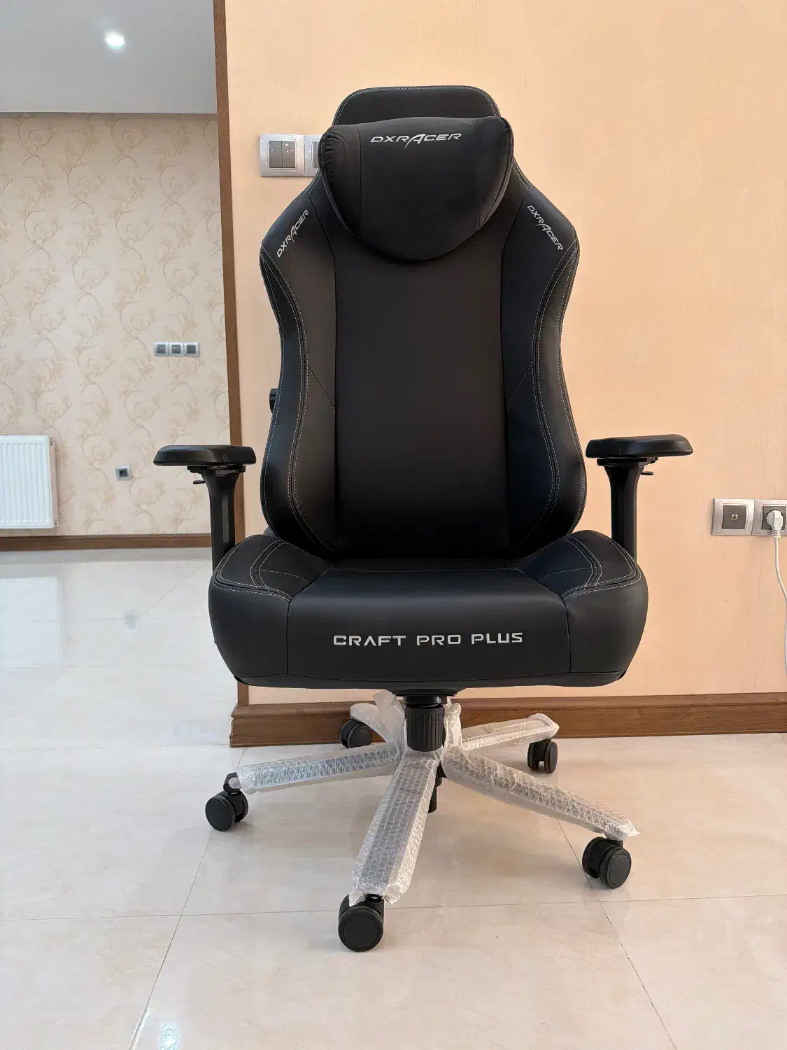 صندلی گیمینگ DXRACER 2025|صندلی و نیمکت|شیراز, عفیف‌آباد|دیوار