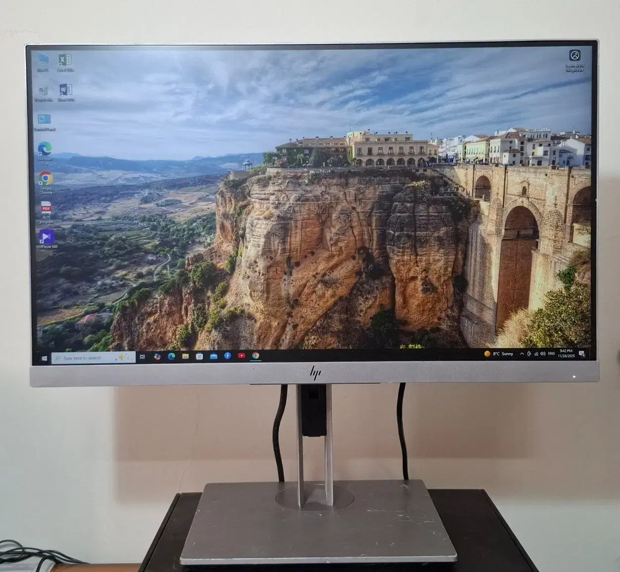 مانیتور بدون قاب(frameless) اچ پی ۲۲ اینچ|قطعات و لوازم جانبی رایانه|شیراز, فرهنگ شهر|دیوار