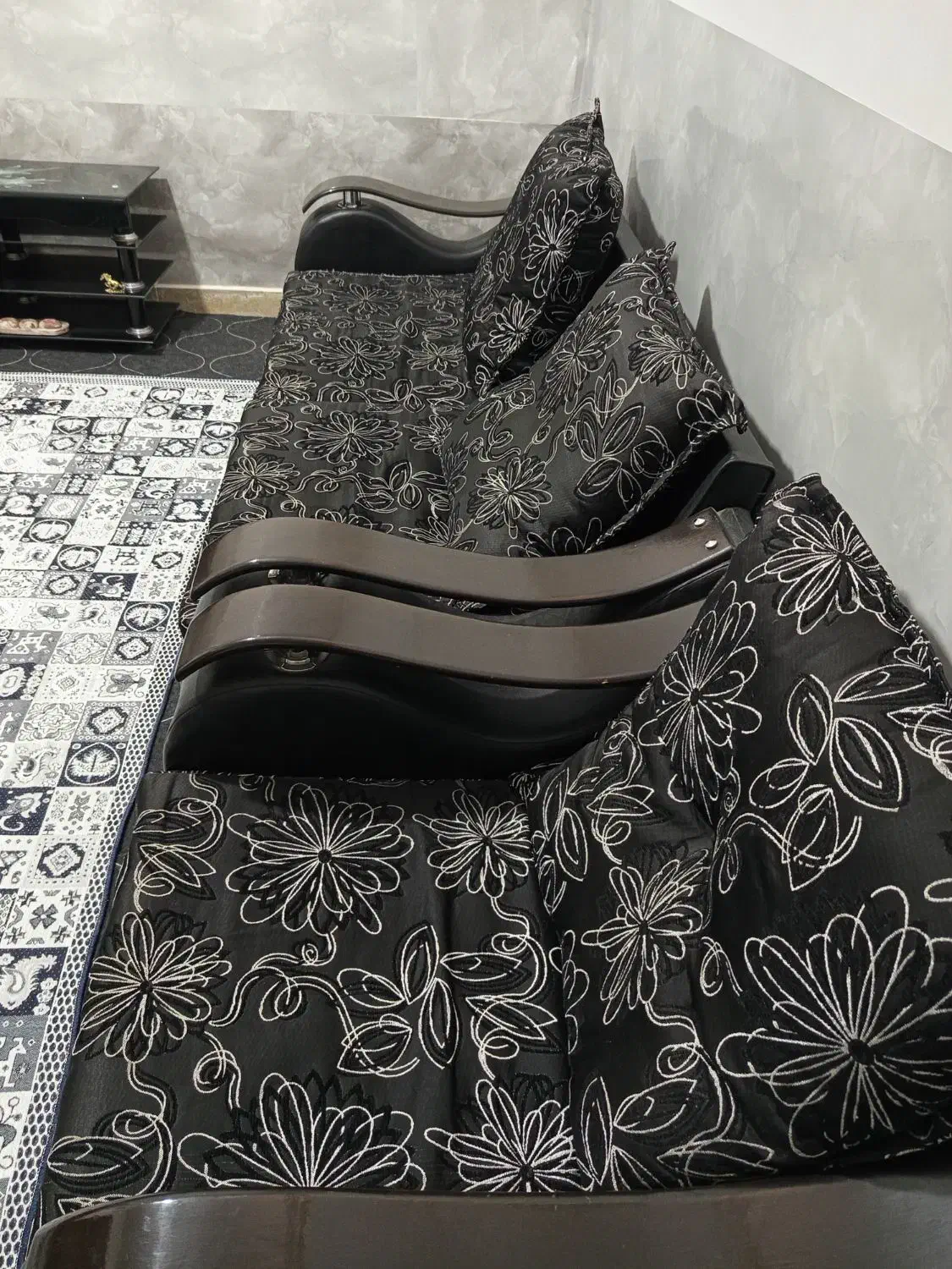 مبل هفت نفره چرمی کاملا سالم|مبلمان خانگی و میز عسلی|پاکدشت, پاکدشت (مامازند)|دیوار