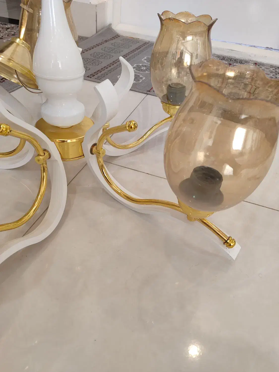 لوستر|لوستر و چراغ آویز|تربتحیدریه, شهرک ولیعصر|دیوار