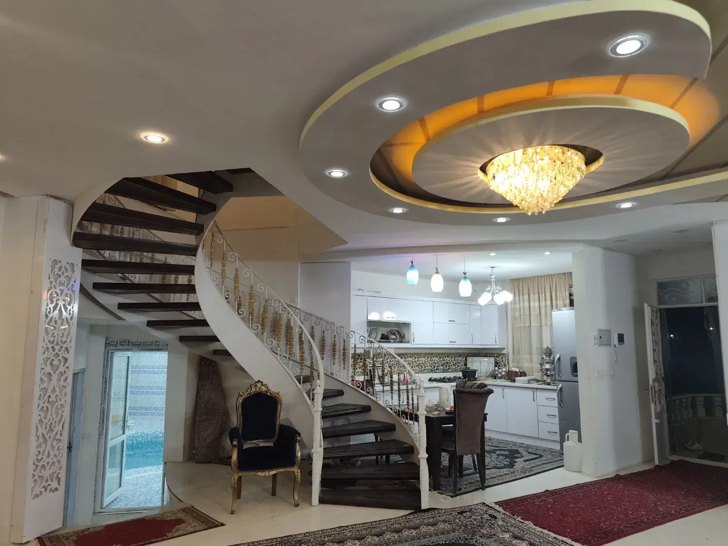 اجاره باغ ویلا زیبا و مجلل تریبلکس|اجارهٔ کوتاهمدت ویلا و باغ|مشهد, کلاکوب|دیوار