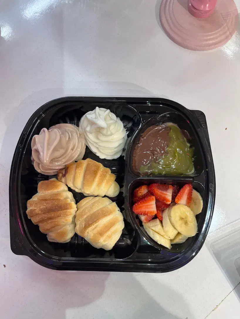 کروسان مناسب مهمونیا خونوادگی و پذیرایی خاص|خدمات پذیرایی، مراسم|مشهد, الهیه|دیوار