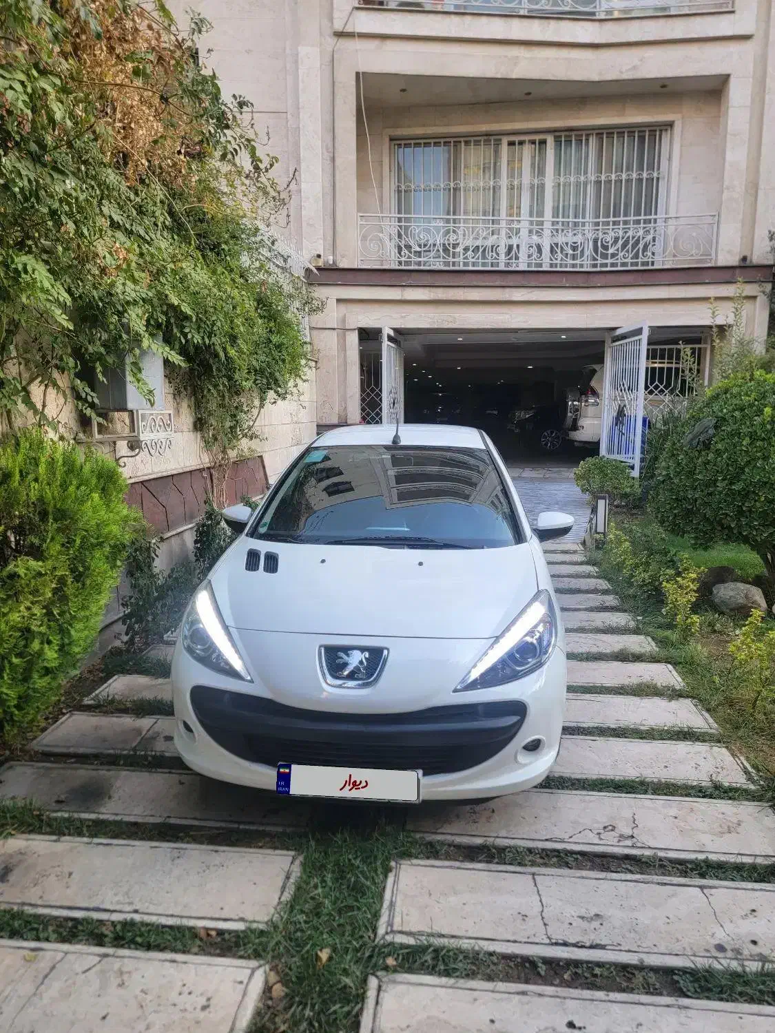 پژو۲۰۷ اتوماتیک ۹۶|خودرو سواری و وانت|تهران, پاسداران|دیوار