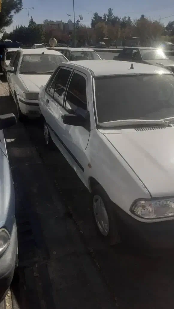 پراید۱۳۱سفیدمدل۹۲|خودرو سواری و وانت|فولادشهر, B2|دیوار