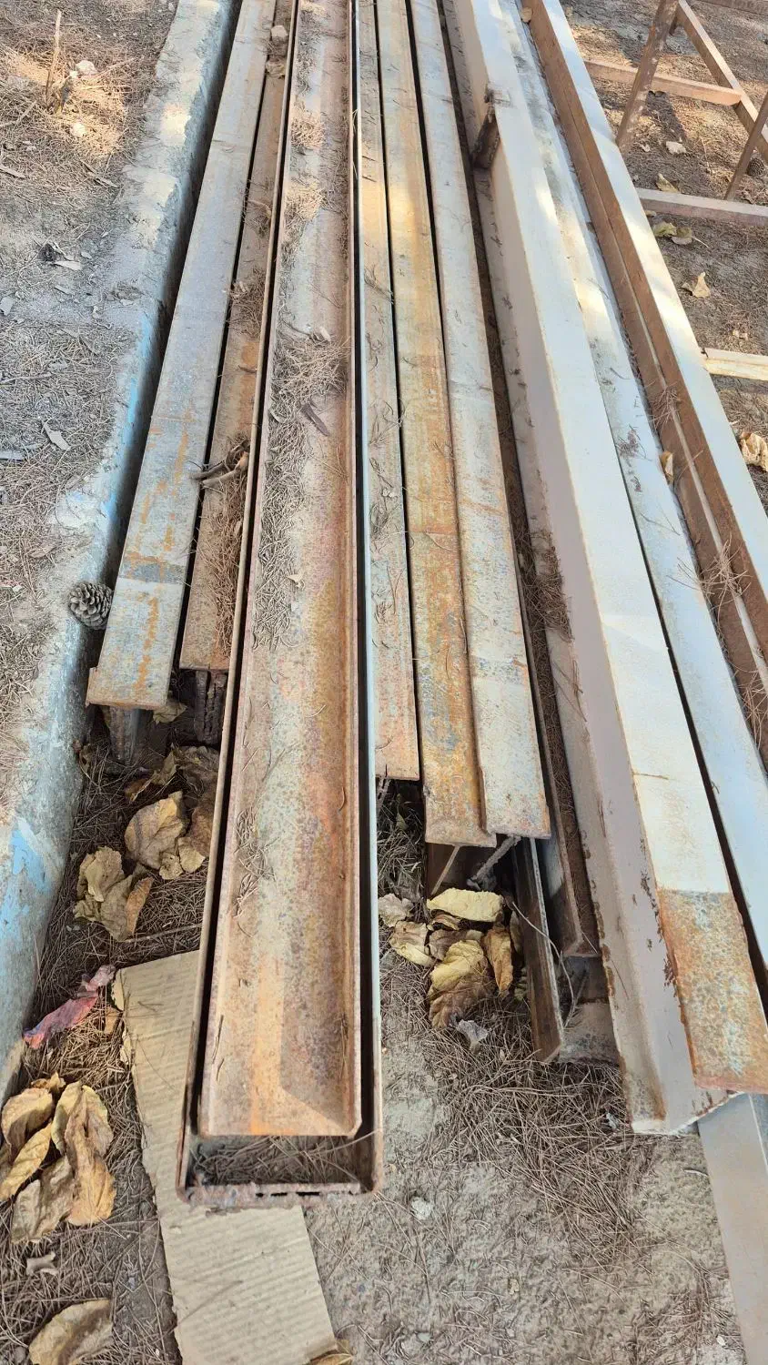تعدادی تیرآهن و ورق ، ضایعات|مصالح و تجهیزات ساختمان|هشتگرد, فاز ۱ مهستان|دیوار