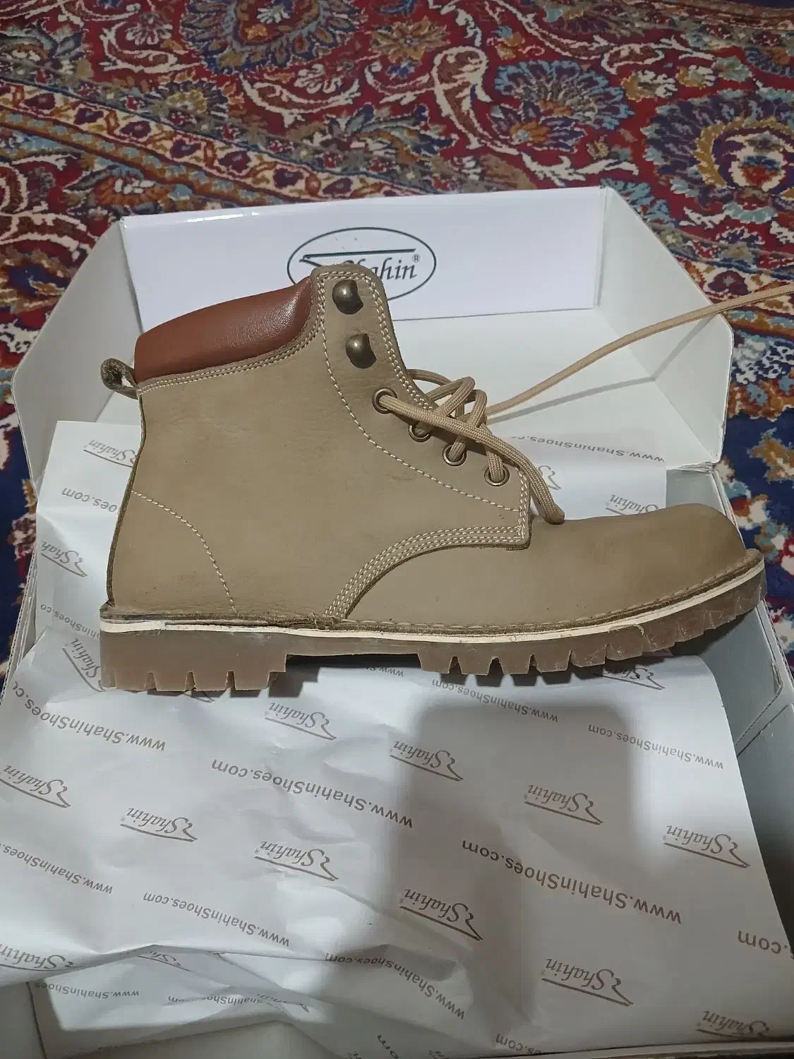 کفش نیم بوت|کیف، کفش، کمربند|دهدشت, |دیوار