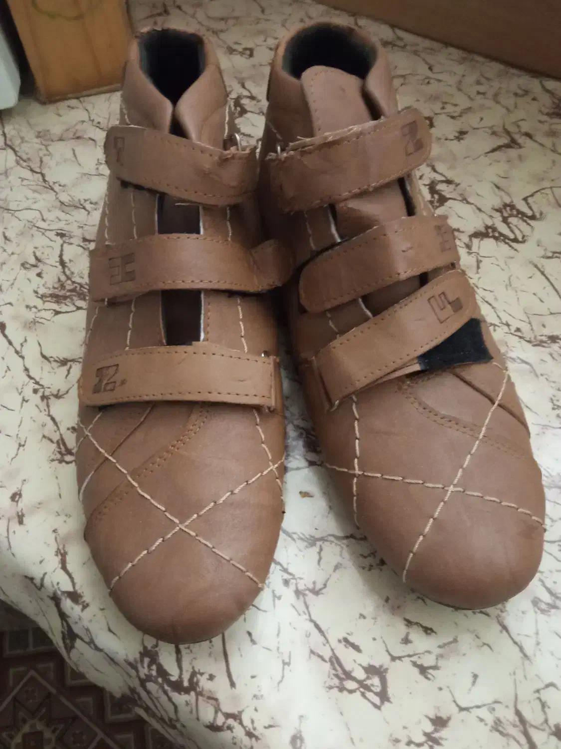 کفش نیم پوت|کیف، کفش، کمربند|سمنان, |دیوار