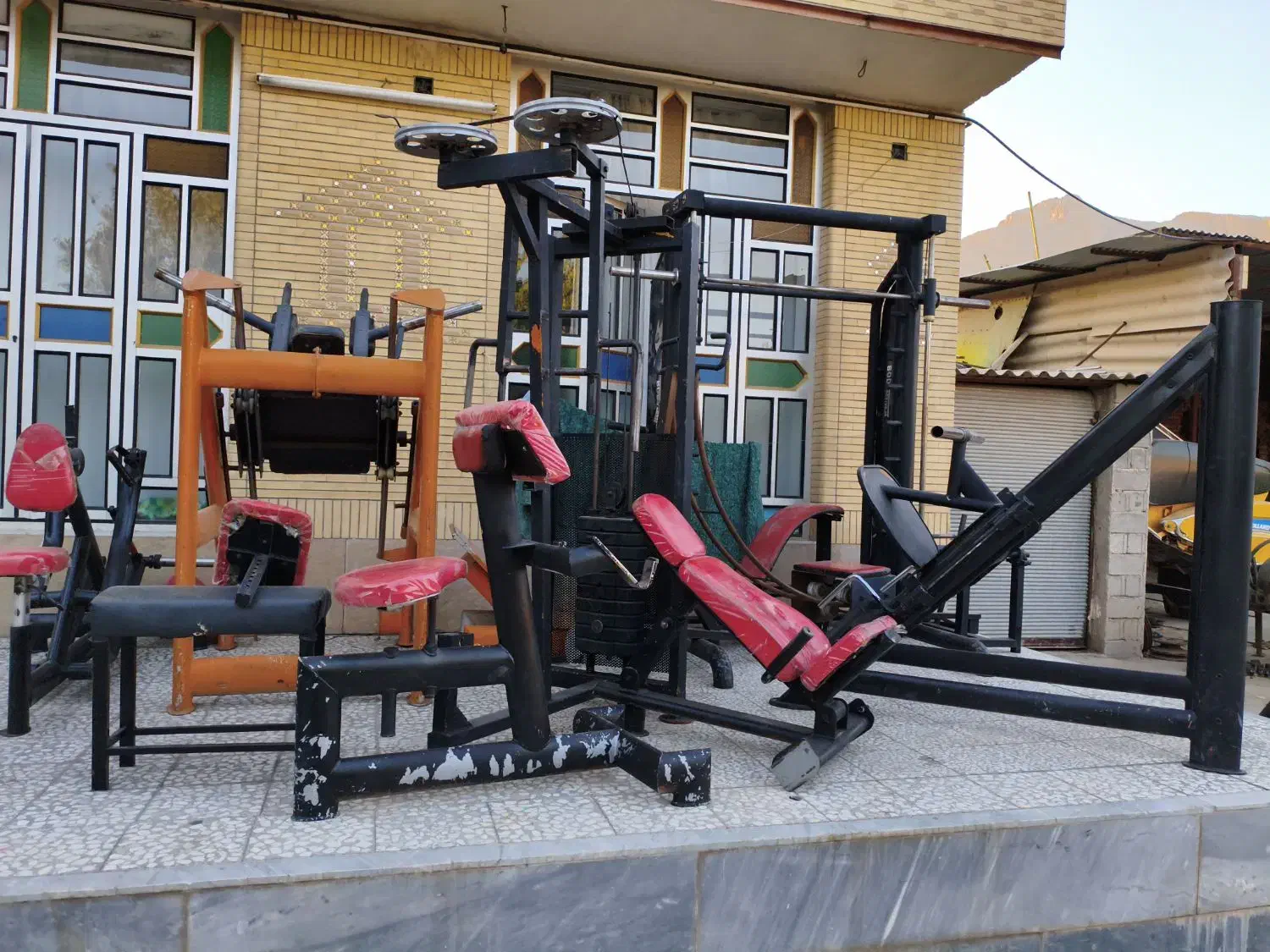 وسایل ورزشی|تجهیزات ورزشی|مرودشت, نقش رستم|دیوار