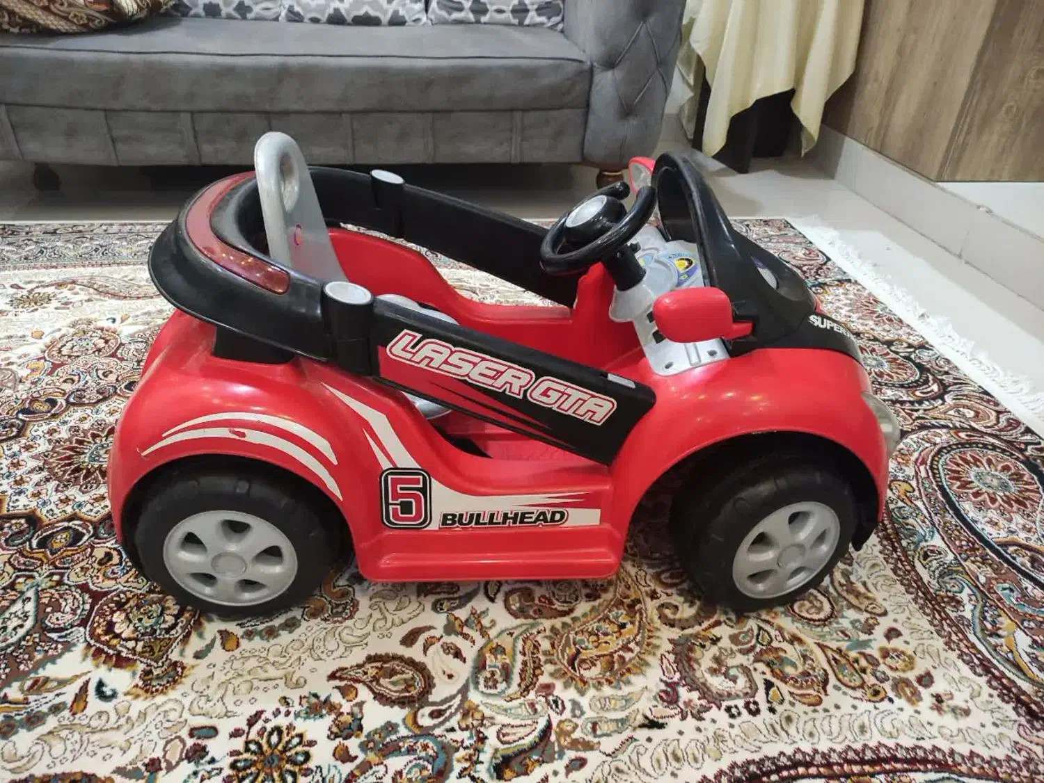 ماشین شارژی|کالسکه و لوازم جانبی|ری, دیلمان|دیوار